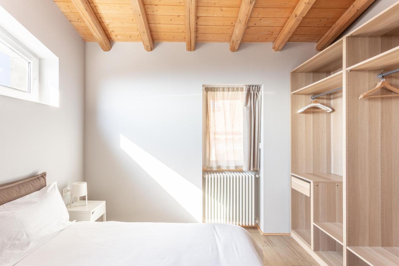 Apartament La Posteria by iCasamia Orino Zewnętrze zdjęcie