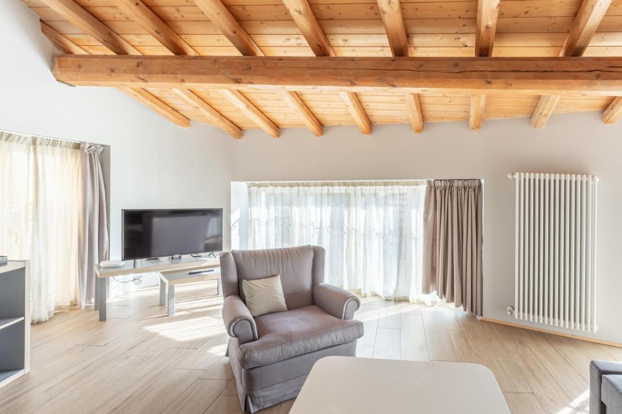 Apartament La Posteria by iCasamia Orino Zewnętrze zdjęcie